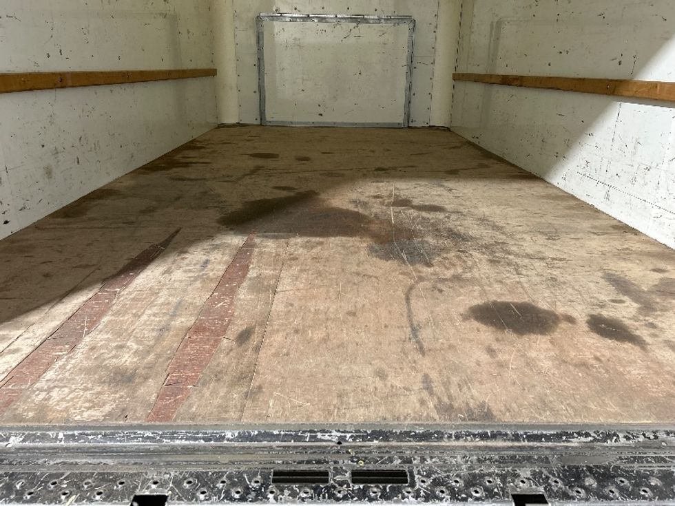 Light Duty Box Truck-Light and Medium Duty Trucks-Ford-2022-E350-El Centro-CA-121,978\n\t\tmiles-$ 25,250 - Image 10