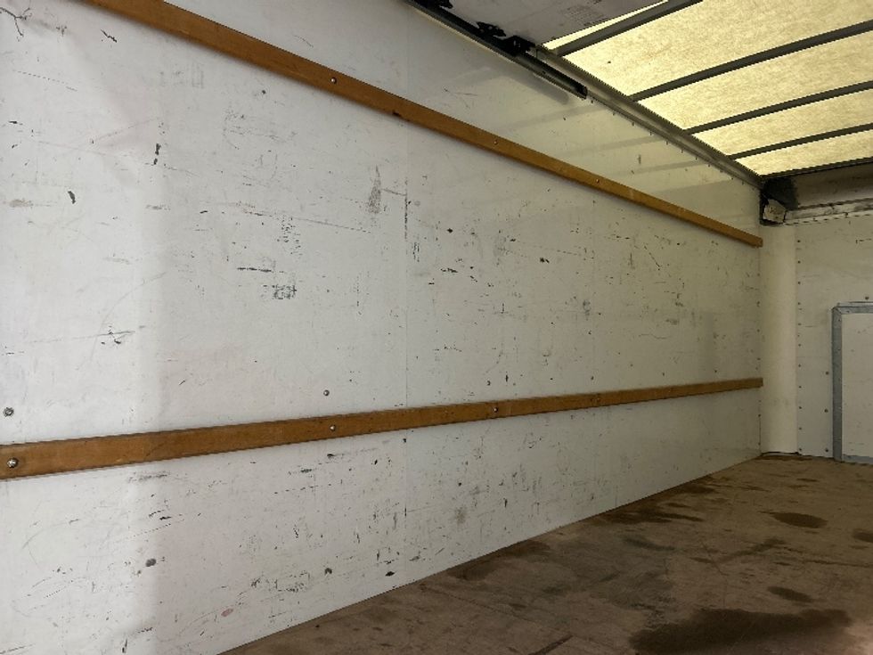 Light Duty Box Truck-Light and Medium Duty Trucks-Ford-2022-E350-El Centro-CA-121,978\n\t\tmiles-$ 25,250 - Image 11