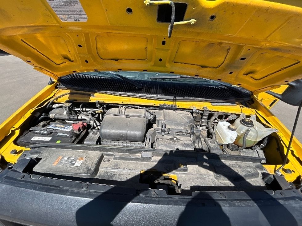 Light Duty Box Truck-Light and Medium Duty Trucks-Ford-2022-E350-El Centro-CA-121,978\n\t\tmiles-$ 25,250 - Image 23