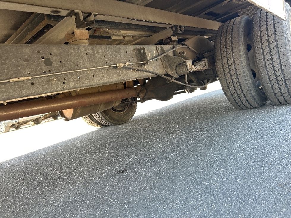 Light Duty Box Truck-Light and Medium Duty Trucks-Ford-2022-E350-El Centro-CA-121,978\n\t\tmiles-$ 25,250 - Image 5