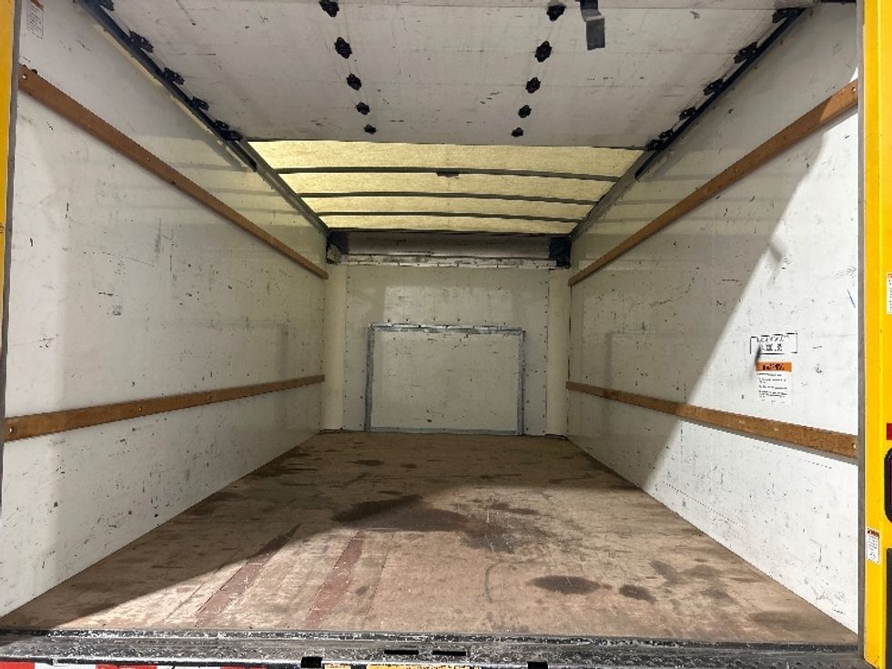 Light Duty Box Truck-Light and Medium Duty Trucks-Ford-2022-E350-El Centro-CA-121,978\n\t\tmiles-$ 25,250 - Image 8