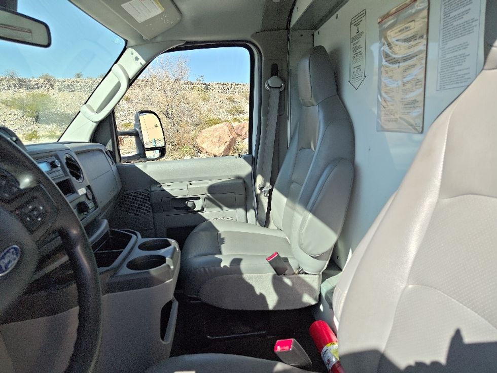 Light Duty Box Truck-Light and Medium Duty Trucks-Ford-2022-E350-El Paso-TX-102,037\n\t\tmiles-$ 32,250 - Image 17
