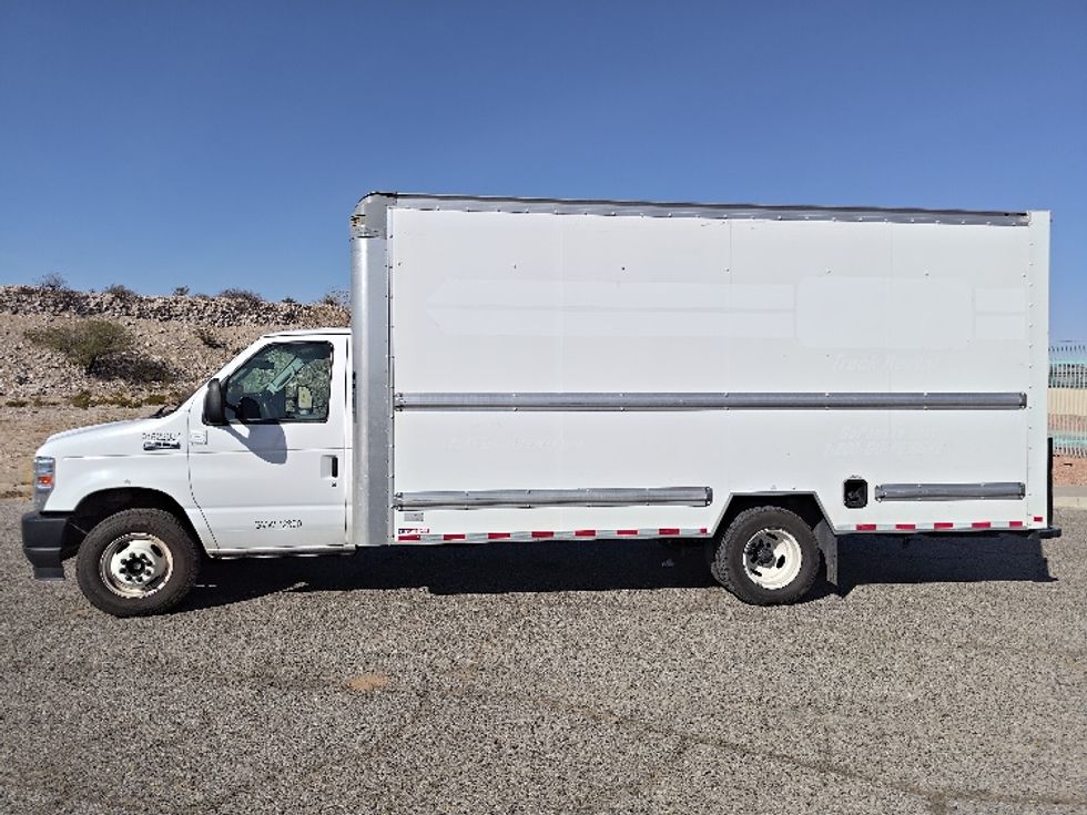Light Duty Box Truck-Light and Medium Duty Trucks-Ford-2022-E350-El Paso-TX-102,037\n\t\tmiles-$ 32,250 - Image 4