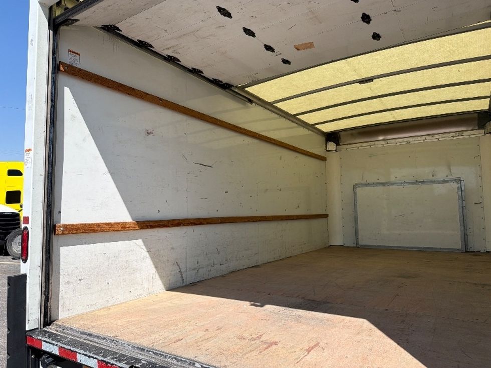 Light Duty Box Truck-Light and Medium Duty Trucks-Ford-2022-E350-El Paso-TX-124,478\n\t\tmiles-$ 26,250 - Image 11
