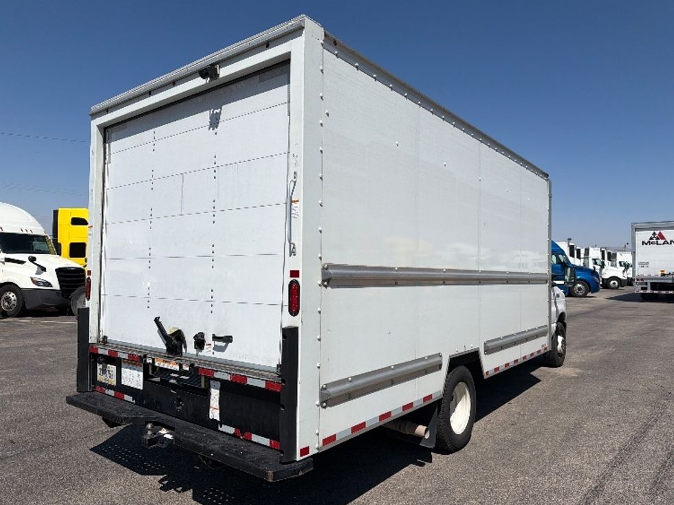 Light Duty Box Truck-Light and Medium Duty Trucks-Ford-2022-E350-El Paso-TX-124,478\n\t\tmiles-$ 26,250 - Image 13
