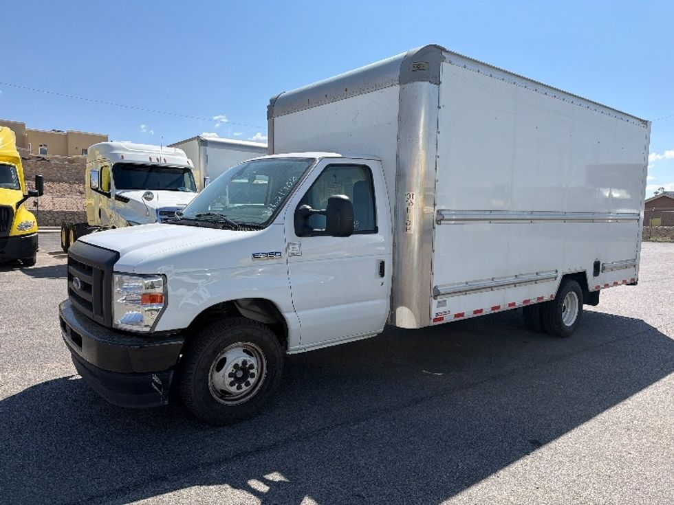 Light Duty Box Truck-Light and Medium Duty Trucks-Ford-2022-E350-El Paso-TX-124,478\n\t\tmiles-$ 26,250 - Image 3