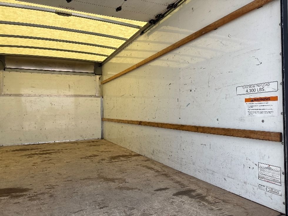 Light Duty Box Truck-Light and Medium Duty Trucks-Ford-2022-E350-El Paso-TX-131,865\n\t\tmiles-$ 26,000 - Image 11