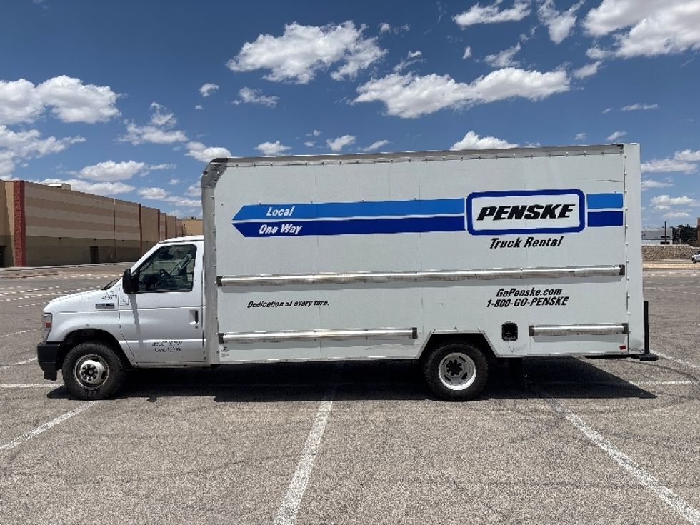 Light Duty Box Truck-Light and Medium Duty Trucks-Ford-2022-E350-El Paso-TX-131,865\n\t\tmiles-$ 26,000 - Image 4