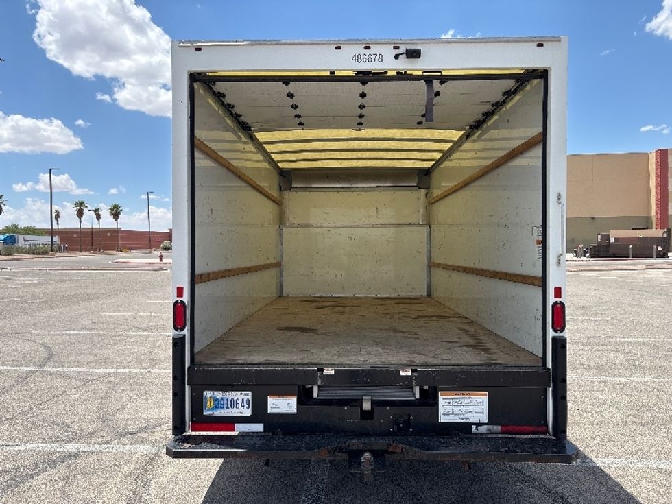 Light Duty Box Truck-Light and Medium Duty Trucks-Ford-2022-E350-El Paso-TX-131,865\n\t\tmiles-$ 26,000 - Image 8