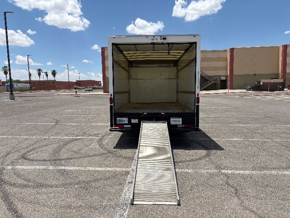 Light Duty Box Truck-Light and Medium Duty Trucks-Ford-2022-E350-El Paso-TX-131,865\n\t\tmiles-$ 26,000 - Image 9
