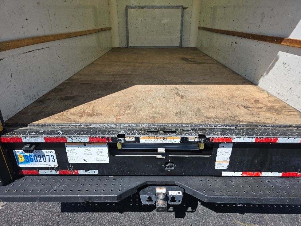 Light Duty Box Truck-Light and Medium Duty Trucks-Ford-2022-E350-El Paso-TX-92,633\n\t\tmiles-$ 27,750 - Image 10