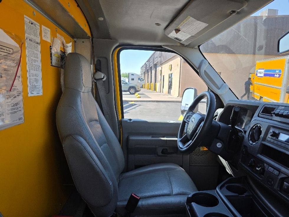 Light Duty Box Truck-Light and Medium Duty Trucks-Ford-2022-E350-El Paso-TX-92,633\n\t\tmiles-$ 27,750 - Image 22