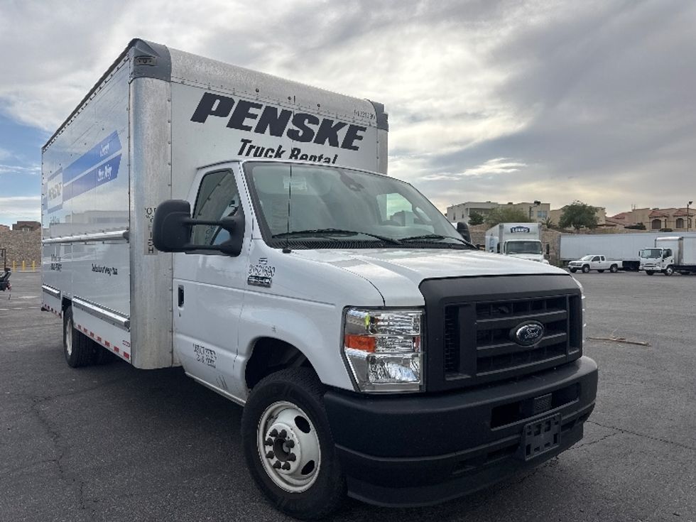 Light Duty Box Truck-Light and Medium Duty Trucks-Ford-2022-E350-El Paso-TX-95,856\n\t\tmiles-$ 30,500 - Image 1