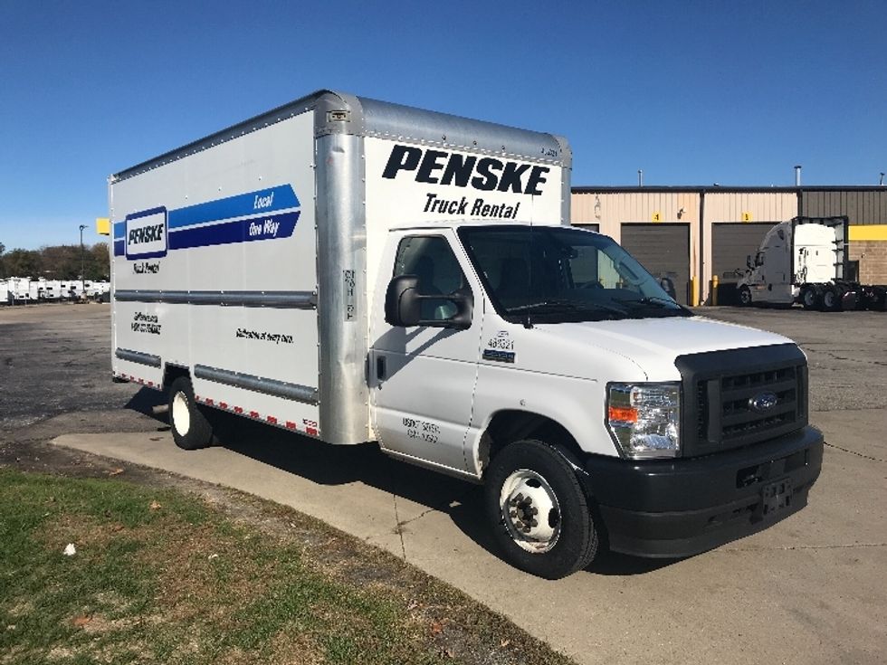 Light Duty Box Truck-Light and Medium Duty Trucks-Ford-2022-E350-Elkhart-IN-69,051\n\t\tmiles-$ 39,000 - Image 1