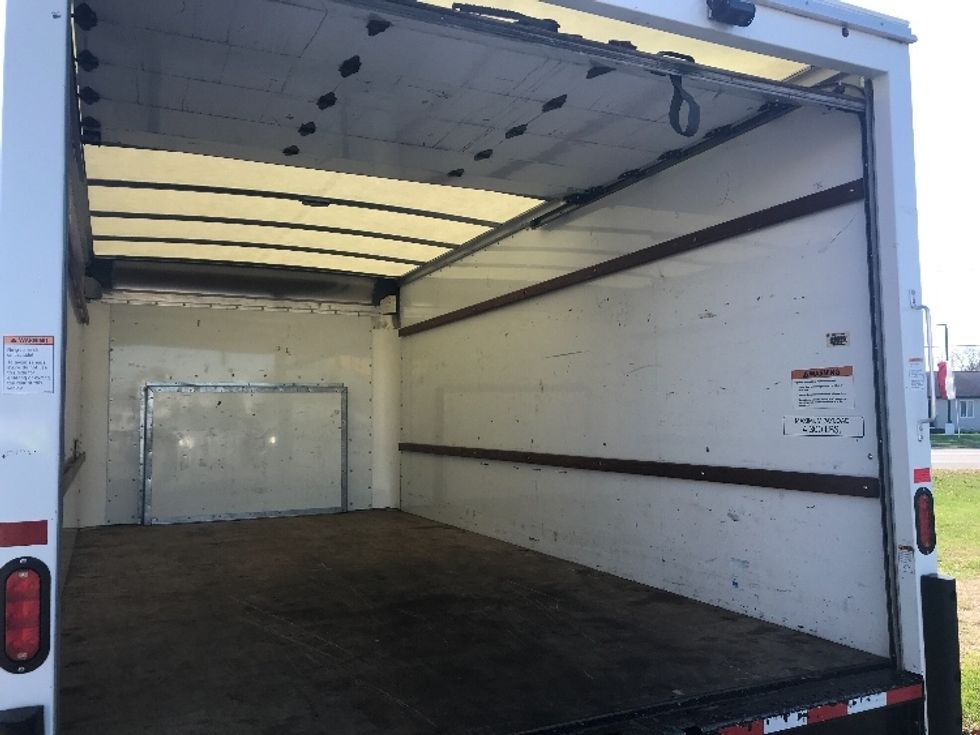 Light Duty Box Truck-Light and Medium Duty Trucks-Ford-2022-E350-Elkhart-IN-69,051\n\t\tmiles-$ 39,000 - Image 11