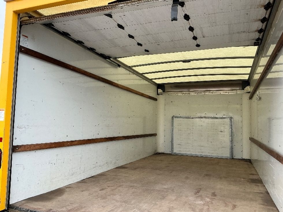 Light Duty Box Truck-Light and Medium Duty Trucks-Ford-2022-E350-Elkhart-IN-86,671\n\t\tmiles-$ 28,500 - Image 10