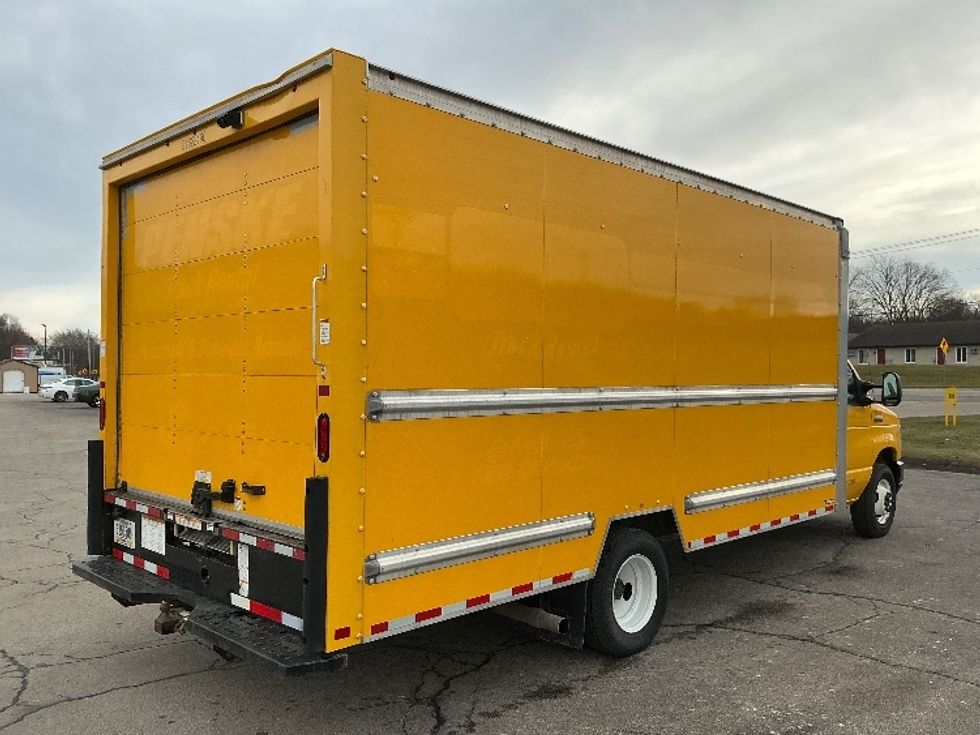 Light Duty Box Truck-Light and Medium Duty Trucks-Ford-2022-E350-Elkhart-IN-86,671\n\t\tmiles-$ 28,500 - Image 12