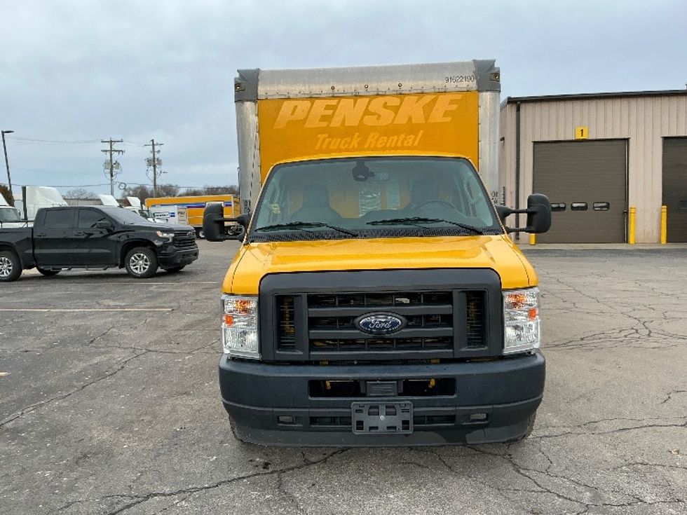 Light Duty Box Truck-Light and Medium Duty Trucks-Ford-2022-E350-Elkhart-IN-86,671\n\t\tmiles-$ 28,500 - Image 2