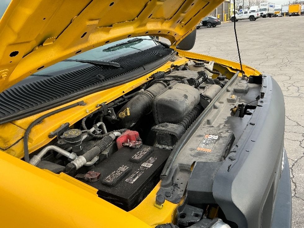 Light Duty Box Truck-Light and Medium Duty Trucks-Ford-2022-E350-Elkhart-IN-86,671\n\t\tmiles-$ 28,500 - Image 22