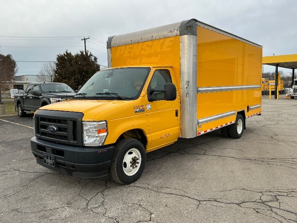 Light Duty Box Truck-Light and Medium Duty Trucks-Ford-2022-E350-Elkhart-IN-86,671\n\t\tmiles-$ 28,500 - Image 3