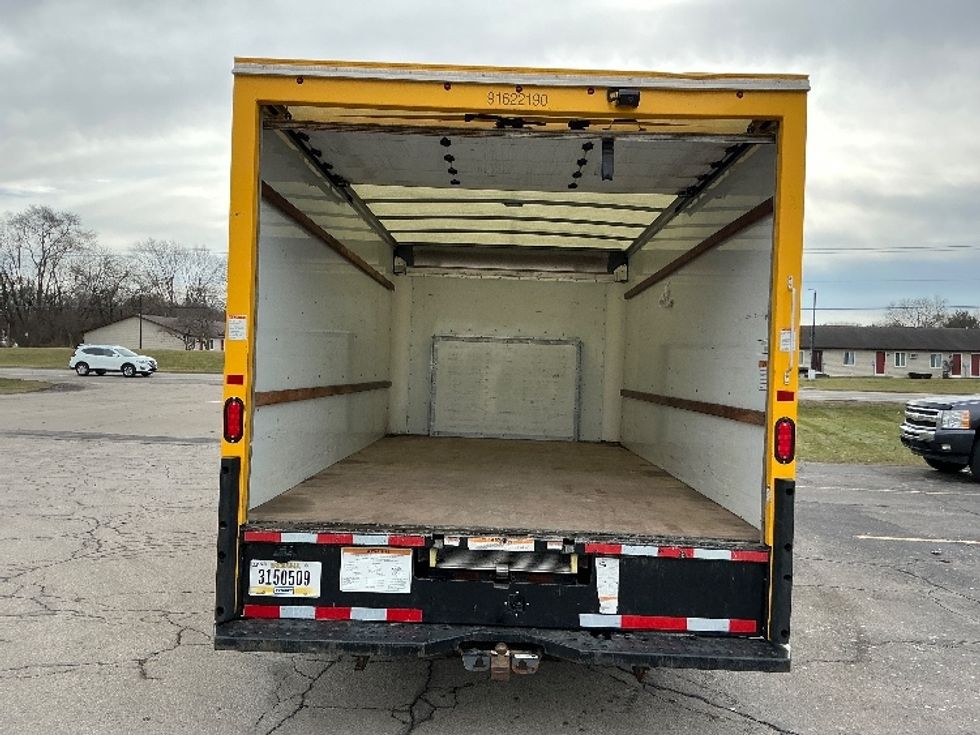 Light Duty Box Truck-Light and Medium Duty Trucks-Ford-2022-E350-Elkhart-IN-86,671\n\t\tmiles-$ 28,500 - Image 8