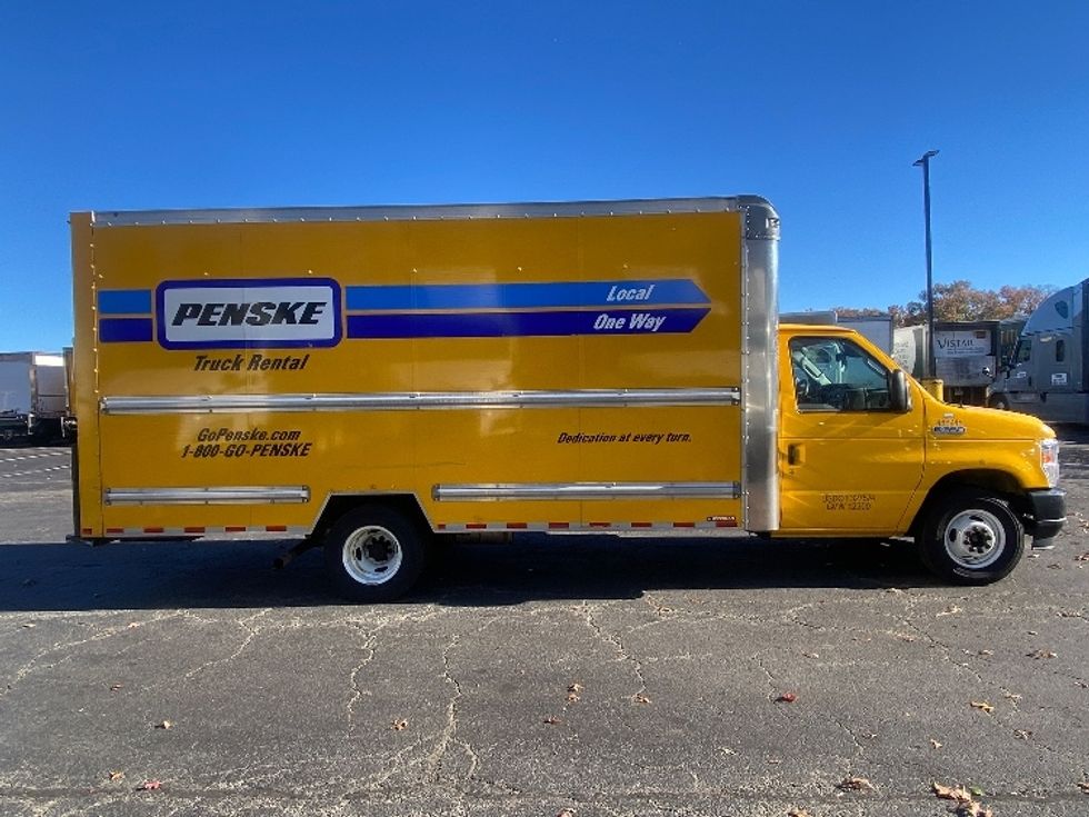 Light Duty Box Truck-Light and Medium Duty Trucks-Ford-2022-E350-Elmsford-NY-118,862\n\t\tmiles-$ 25,250 - Image 15