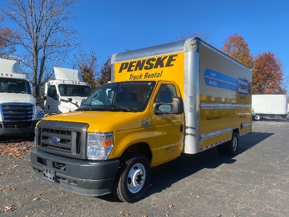 Light Duty Box Truck-Light and Medium Duty Trucks-Ford-2022-E350-Elmsford-NY-118,862\n\t\tmiles-$ 25,250 - Image 3