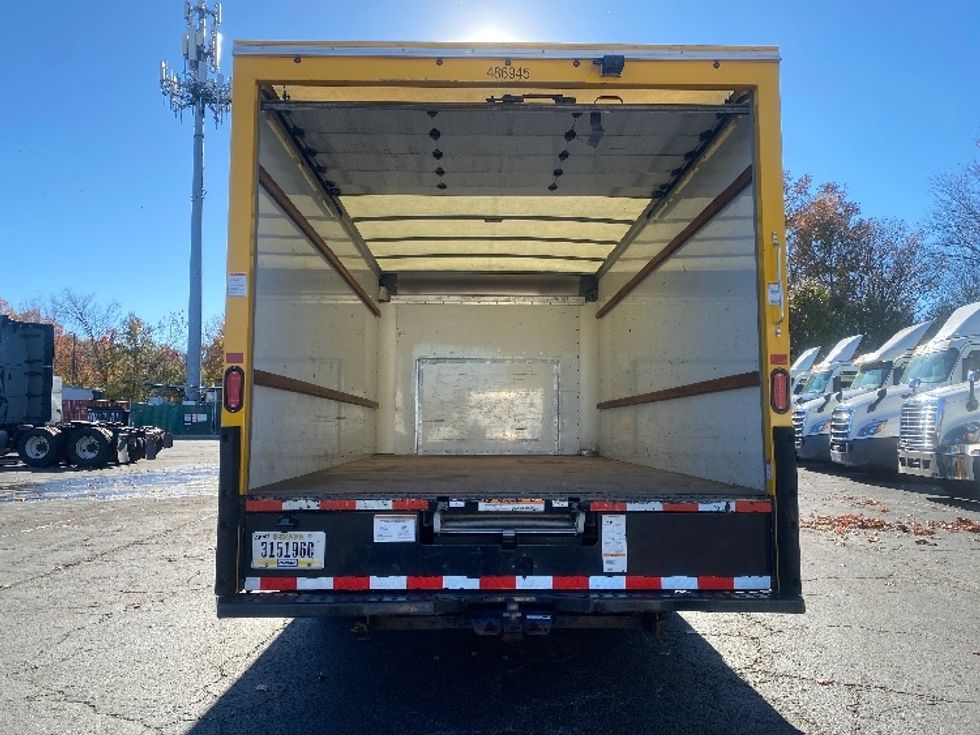 Light Duty Box Truck-Light and Medium Duty Trucks-Ford-2022-E350-Elmsford-NY-118,862\n\t\tmiles-$ 25,250 - Image 9