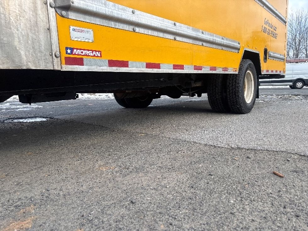 Light Duty Box Truck-Light and Medium Duty Trucks-Ford-2022-E350-Elmsford-NY-95,123\n\t\tmiles-$ 27,000 - Image 5