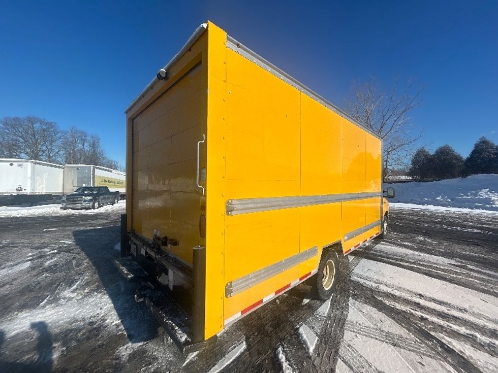 Light Duty Box Truck-Light and Medium Duty Trucks-Ford-2022-E350-Erie-PA-107,599\n\t\tmiles-$ 26,250 - Image 13