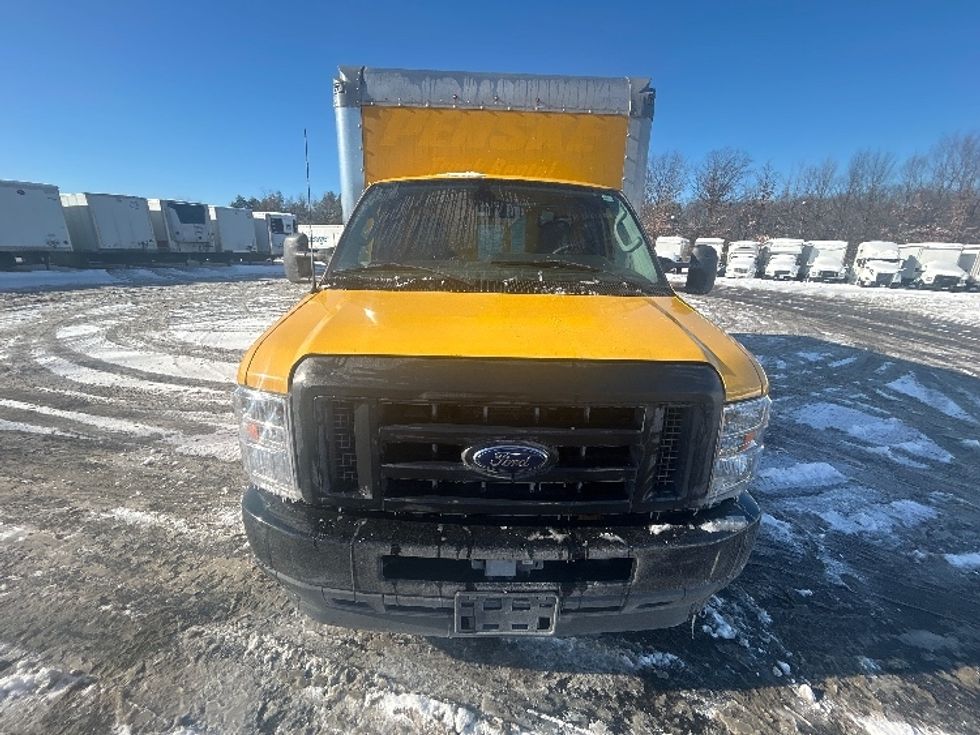 Light Duty Box Truck-Light and Medium Duty Trucks-Ford-2022-E350-Erie-PA-107,599\n\t\tmiles-$ 26,250 - Image 2