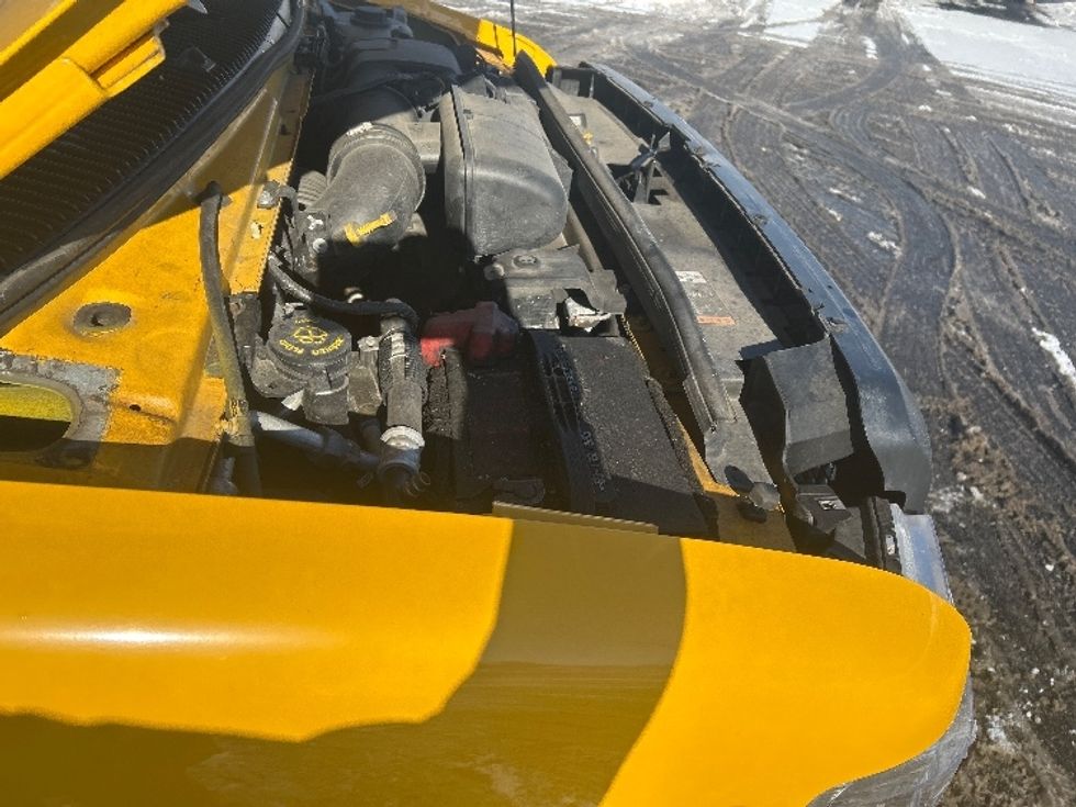 Light Duty Box Truck-Light and Medium Duty Trucks-Ford-2022-E350-Erie-PA-107,599\n\t\tmiles-$ 26,250 - Image 23