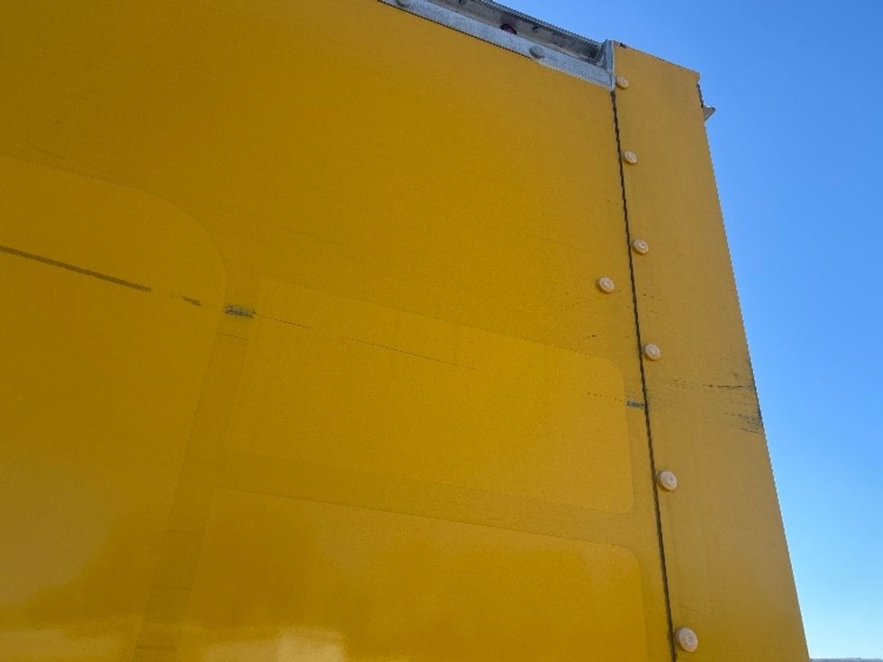 Light Duty Box Truck-Light and Medium Duty Trucks-Ford-2022-E350-Erie-PA-107,599\n\t\tmiles-$ 26,250 - Image 28