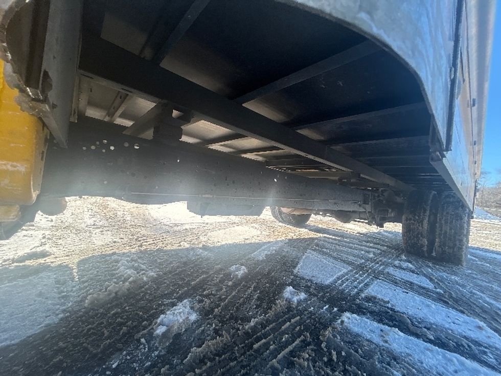 Light Duty Box Truck-Light and Medium Duty Trucks-Ford-2022-E350-Erie-PA-107,599\n\t\tmiles-$ 26,250 - Image 5