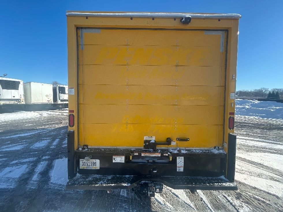 Light Duty Box Truck-Light and Medium Duty Trucks-Ford-2022-E350-Erie-PA-107,599\n\t\tmiles-$ 26,250 - Image 7