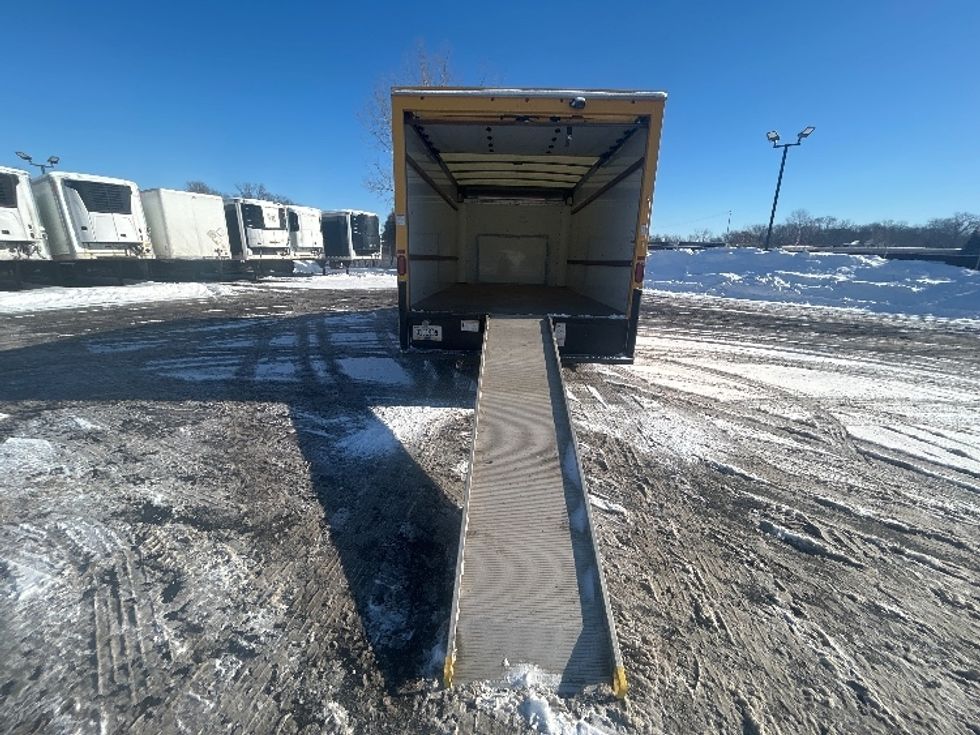 Light Duty Box Truck-Light and Medium Duty Trucks-Ford-2022-E350-Erie-PA-107,599\n\t\tmiles-$ 26,250 - Image 9