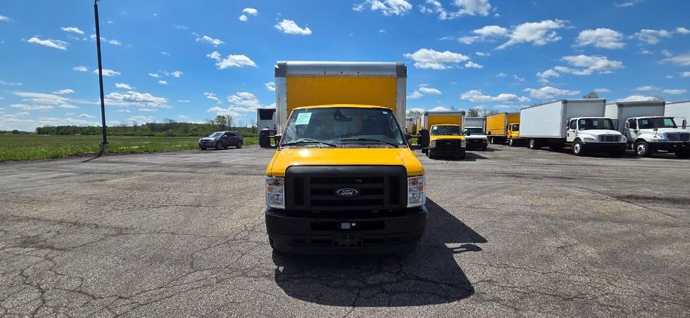Light Duty Box Truck-Light and Medium Duty Trucks-Ford-2022-E350-Erie-PA-107,633\n\t\tmiles-$ 25,250 - Image 2