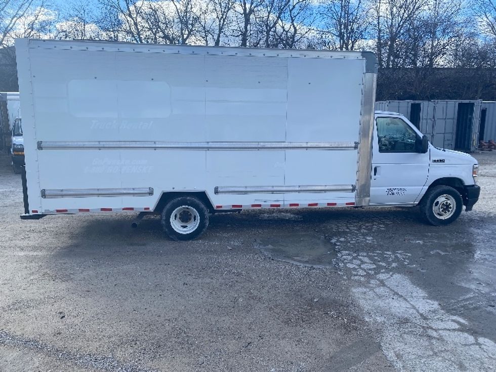 Light Duty Box Truck-Light and Medium Duty Trucks-Ford-2022-E350-Erlanger-KY-99,173\n\t\tmiles-$ 30,000 - Image 15