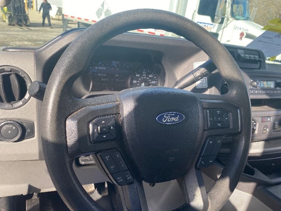 Light Duty Box Truck-Light and Medium Duty Trucks-Ford-2022-E350-Erlanger-KY-99,173\n\t\tmiles-$ 30,000 - Image 17