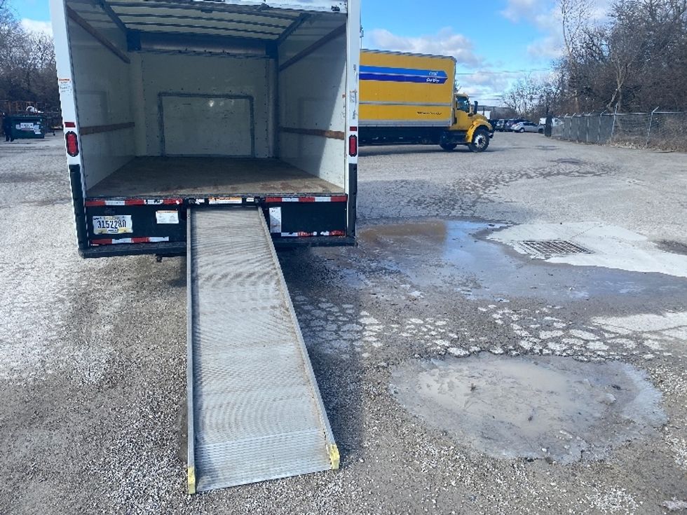 Light Duty Box Truck-Light and Medium Duty Trucks-Ford-2022-E350-Erlanger-KY-99,173\n\t\tmiles-$ 30,000 - Image 9