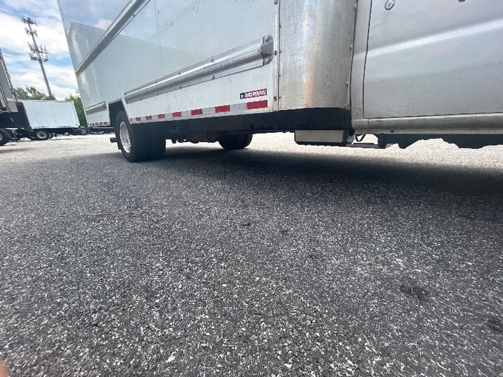 Light Duty Box Truck-Light and Medium Duty Trucks-Ford-2022-E350-Essex-MD-90,551\n\t\tmiles-$ 30,250 - Image 14