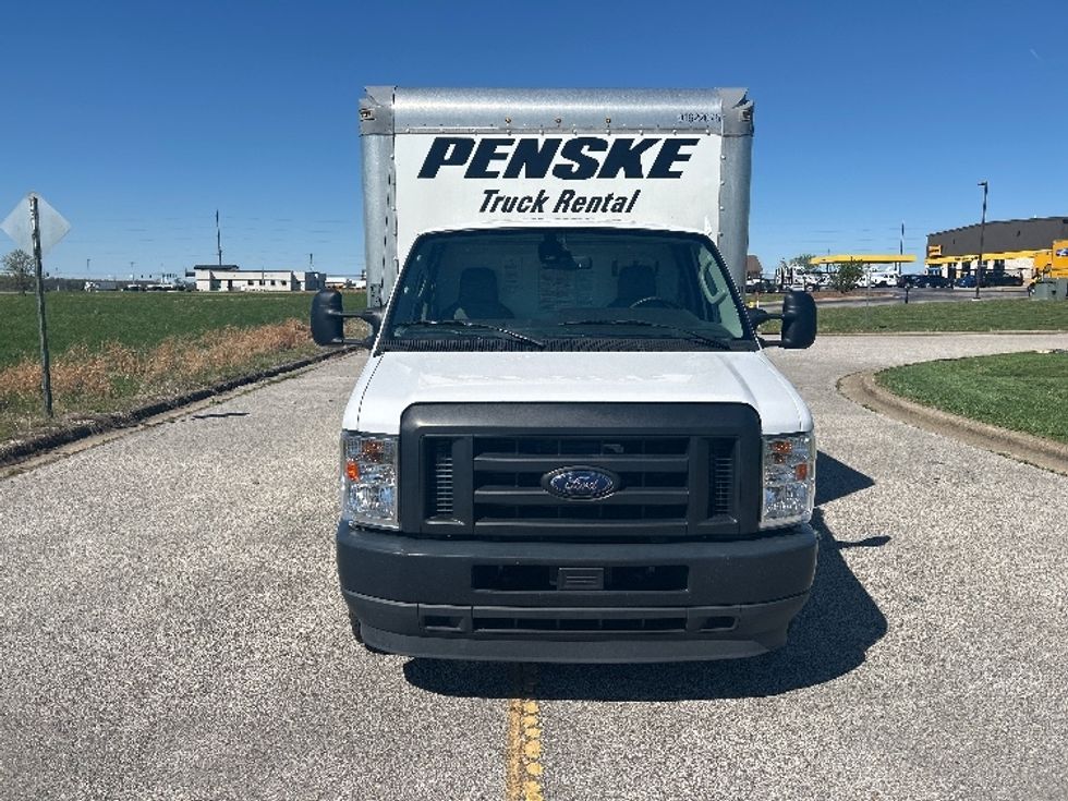 Light Duty Box Truck-Light and Medium Duty Trucks-Ford-2022-E350-Evansville-IN-100,790\n\t\tmiles-$ 29,250 - Image 2