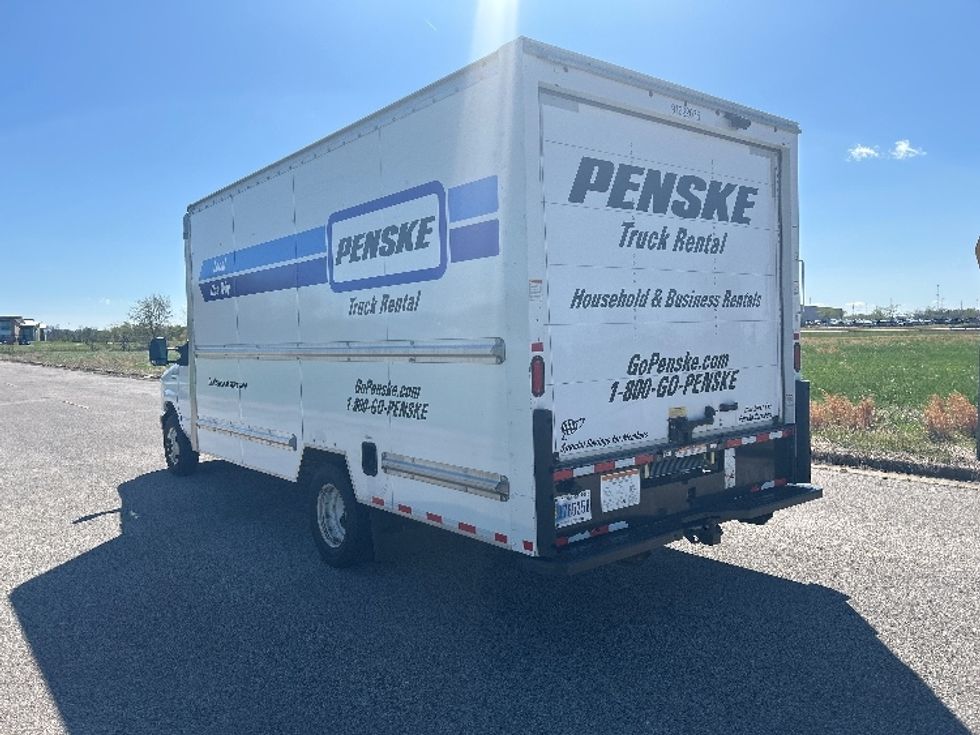 Light Duty Box Truck-Light and Medium Duty Trucks-Ford-2022-E350-Evansville-IN-100,790\n\t\tmiles-$ 29,250 - Image 6