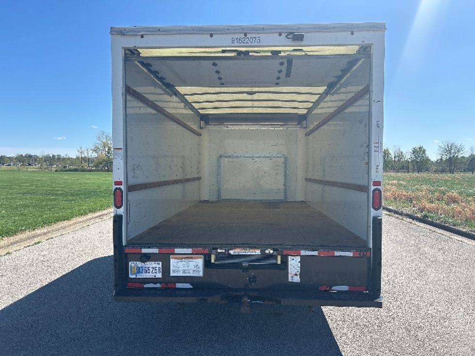 Light Duty Box Truck-Light and Medium Duty Trucks-Ford-2022-E350-Evansville-IN-100,790\n\t\tmiles-$ 29,250 - Image 8