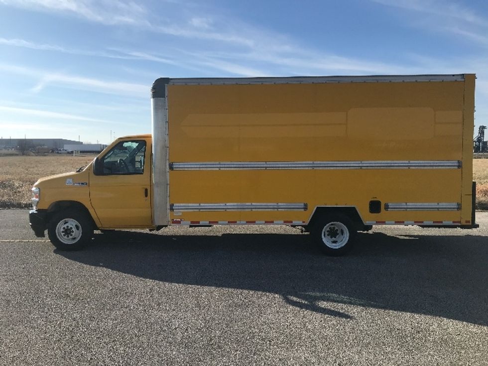 Light Duty Box Truck-Light and Medium Duty Trucks-Ford-2022-E350-Evansville-IN-104,468\n\t\tmiles-$ 26,500 - Image 4