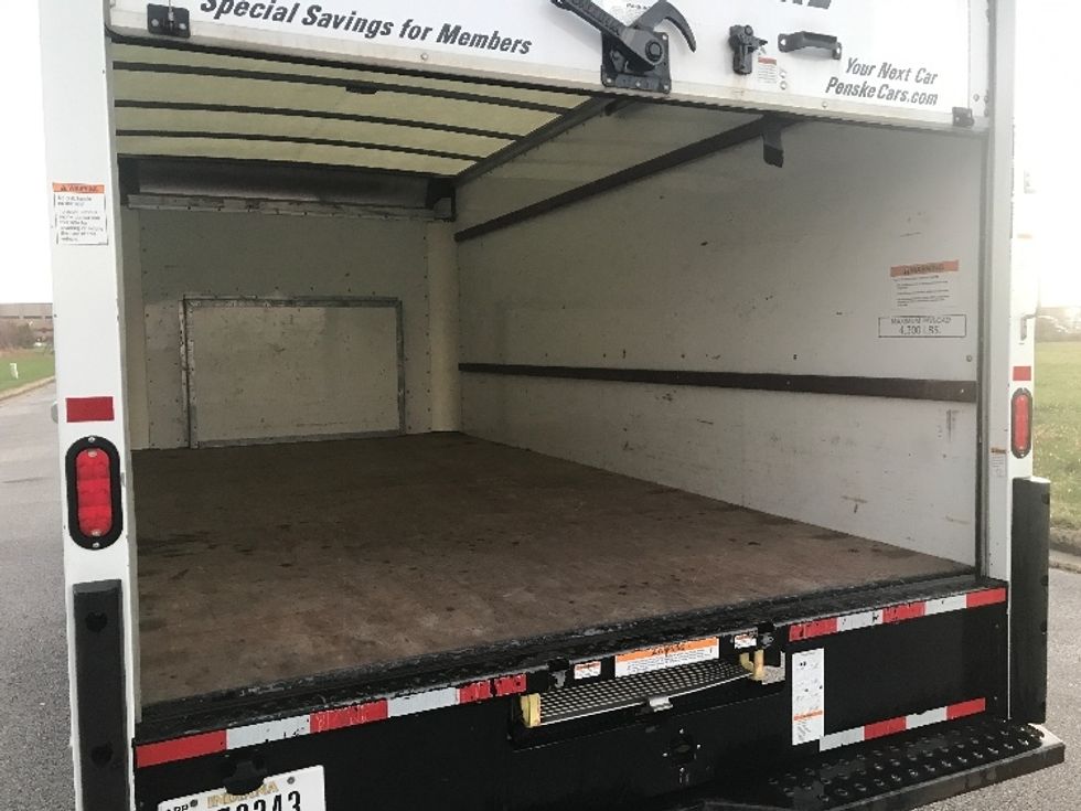 Light Duty Box Truck-Light and Medium Duty Trucks-Ford-2022-E350-Evansville-IN-85,974\n\t\tmiles-$ 36,500 - Image 12