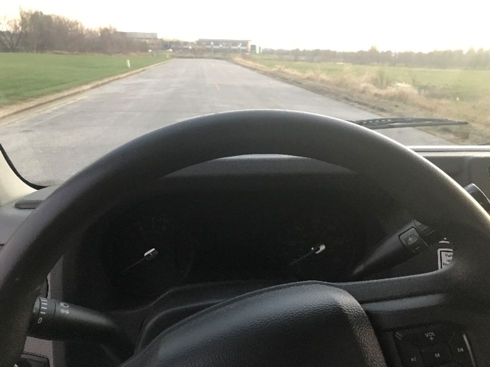 Light Duty Box Truck-Light and Medium Duty Trucks-Ford-2022-E350-Evansville-IN-85,974\n\t\tmiles-$ 36,500 - Image 18