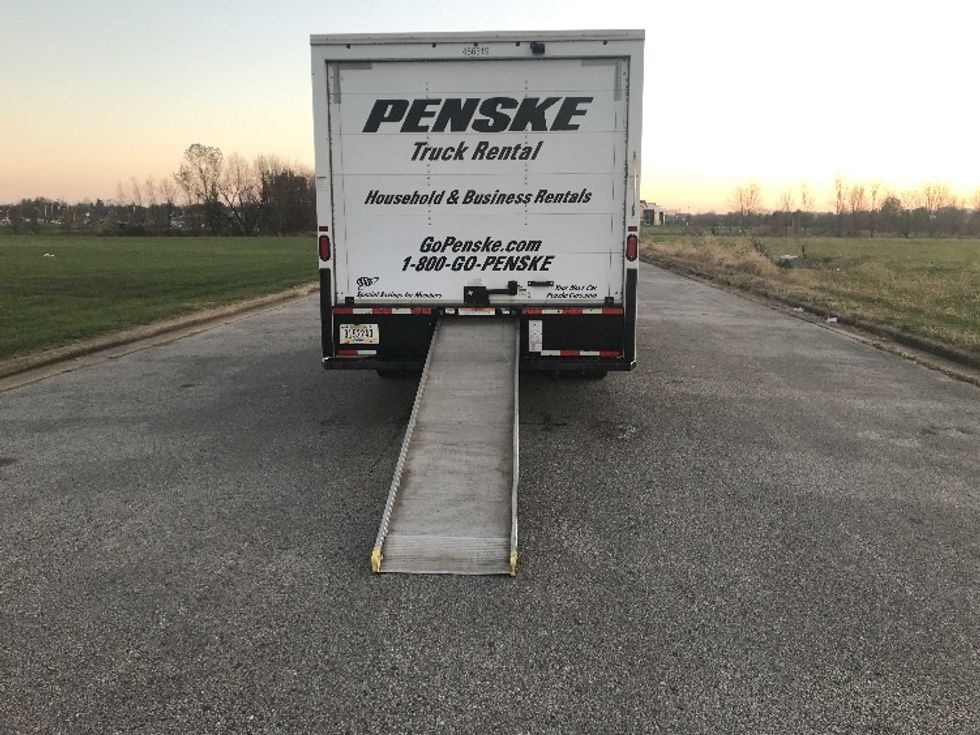 Light Duty Box Truck-Light and Medium Duty Trucks-Ford-2022-E350-Evansville-IN-85,974\n\t\tmiles-$ 36,500 - Image 9