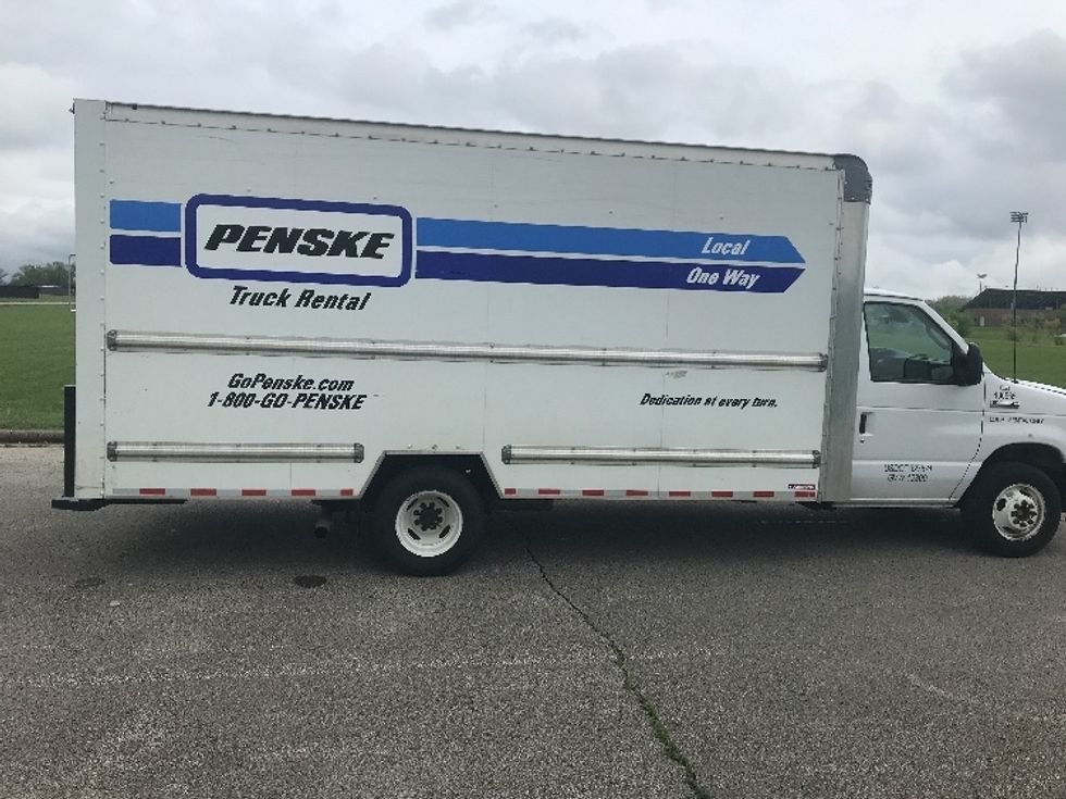 Light Duty Box Truck-Light and Medium Duty Trucks-Ford-2022-E350-Evansville-IN-87,193\n\t\tmiles-$ 32,000 - Image 15