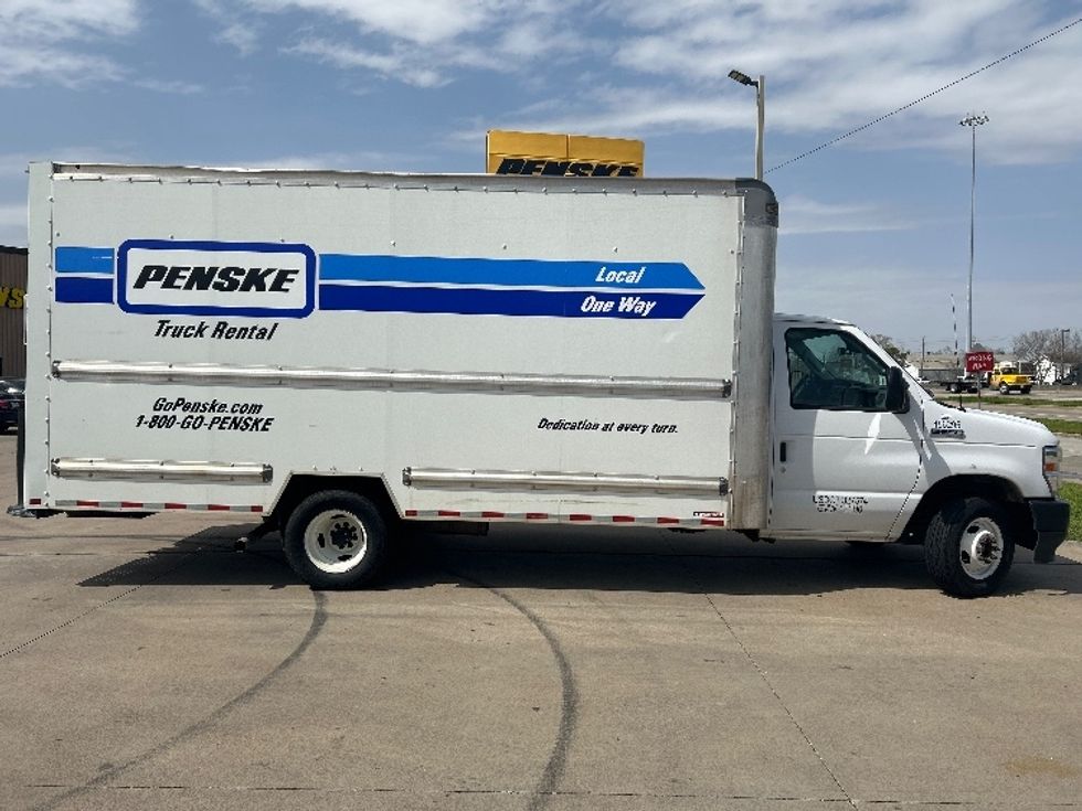 Light Duty Box Truck-Light and Medium Duty Trucks-Ford-2022-E350-Evansville-IN-96,769\n\t\tmiles-$ 30,750 - Image 15